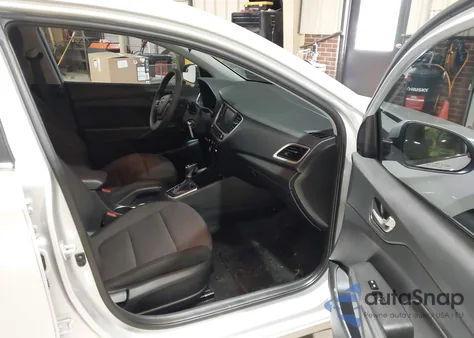 2022 Hyundai Accent Sel z USA, uszkodzony, nr VIN 3KPC24A63NE164049